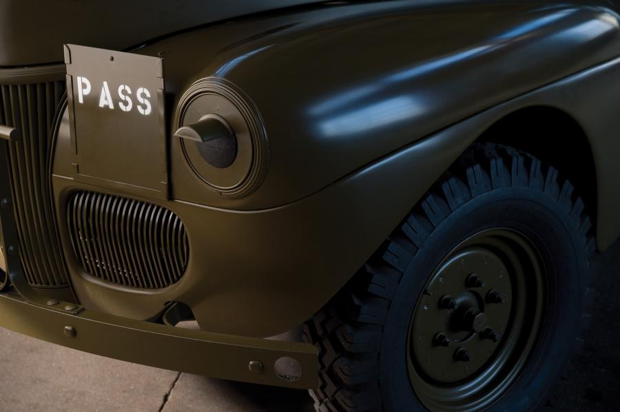  Ford C11ADF Staff Car 1941 года  (фото 7 из 9)